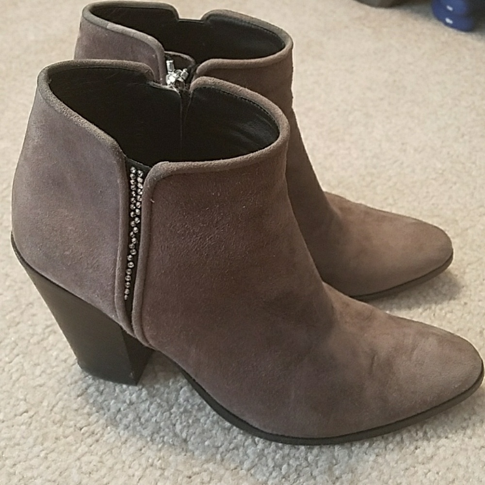 Sz37.5 giuseppe zanotti suede booties